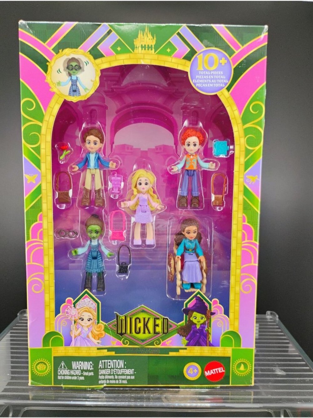 Wicked Students Of Shiz Doll Set Mattel 10+ Pieces Ages 4+